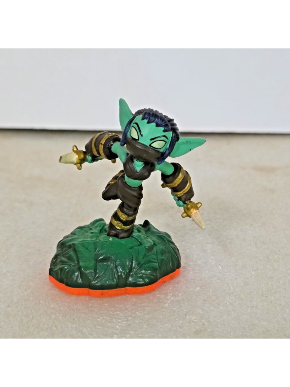 Activision Skylanders Spyro's Adventure Stealth Elf Action Figure UNTESTED 2.5"